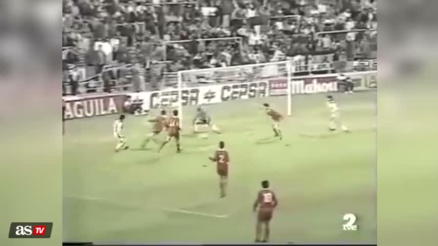 Fotograma del archivo de Onésimo como jugador