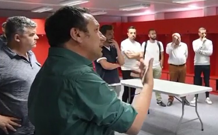 Eusebio y Onésimo durante la primera reunión con el cuerpo técnico del Girona